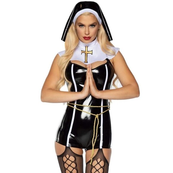 Sinister Sister Costume - Picture 2 of 5